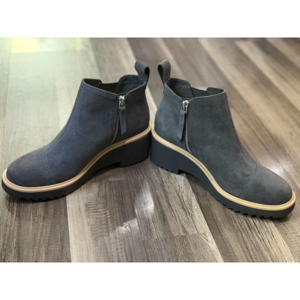 TOMS Maude Black Suede Wedge Ankle Chelsea Booties Women’s 6 Side Zip NWOB